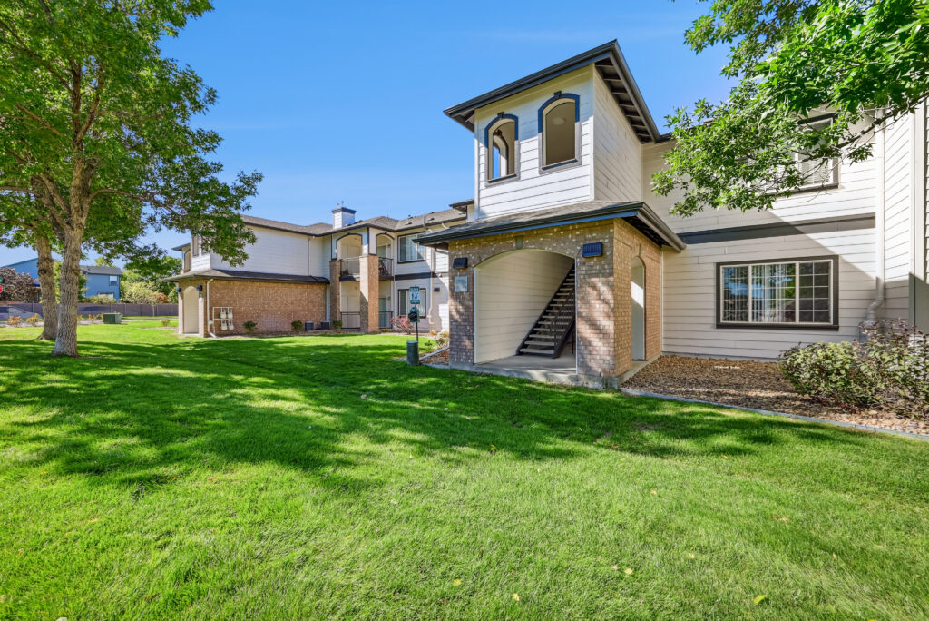 Bell Stonegate exterior